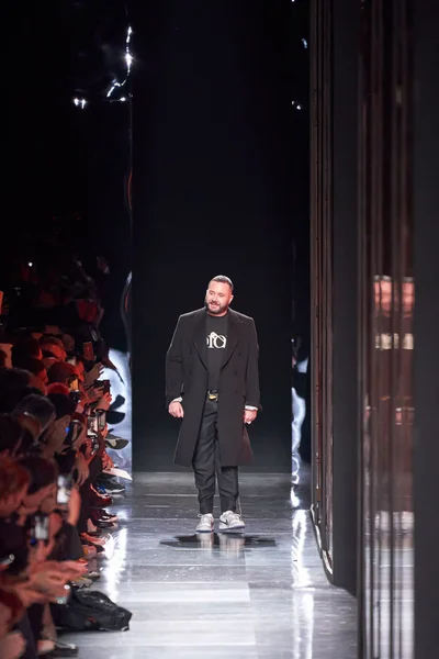 Look 48